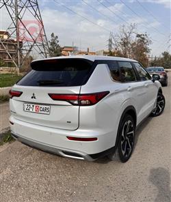 ميتسوبيشي اوتلاندر